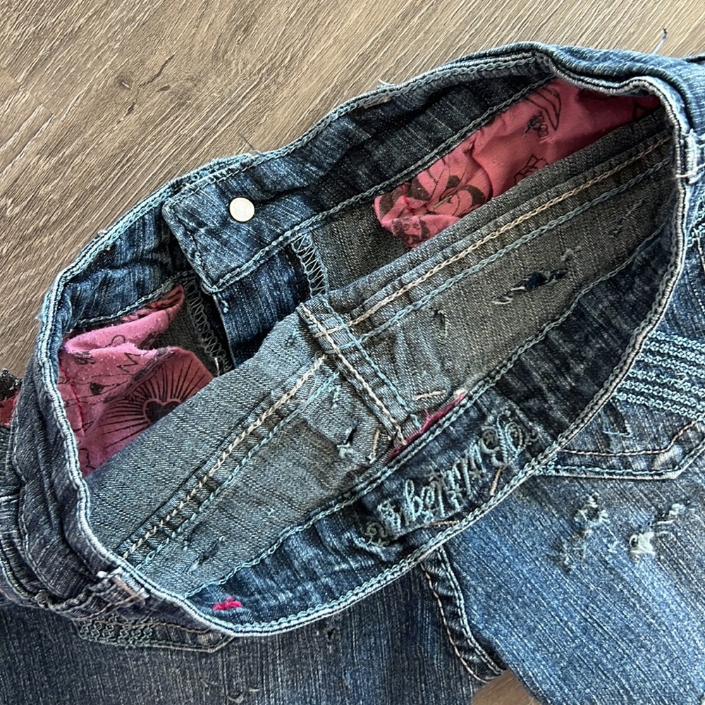 Distressed shorts - Picture 4 of 4